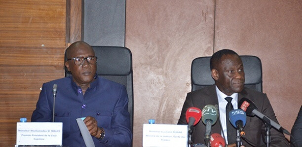 Affaire des 125 milliards F Cfa : les noms des personnes et sociétés impliquées, les virements suspects, l’alerte des banques… Affaire des 125 milliards F Cfa : les noms des personnes et sociétés impliquées, les virements suspects, l’alerte des banques…