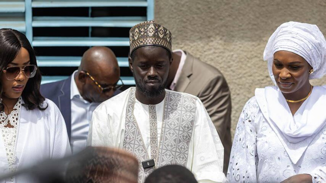 ADMISSION DE L’ÉPOUSE DU CHEF DE L’ÉTAT DANS UN ÉTABLISSEMENT DE SANTE | LA PRÉSIDENCE DEMENT ET APPELLE A LA RESPONSABILITÉ DES MÉDIAS ET DU PUBLIC ADMISSION DE L’ÉPOUSE DU CHEF DE L’ÉTAT DANS UN ÉTABLISSEMENT DE SANTE | LA PRÉSIDENCE DEMENT ET APPELLE A LA RESPONSABILITÉ DES MÉDIAS ET DU PUBLIC