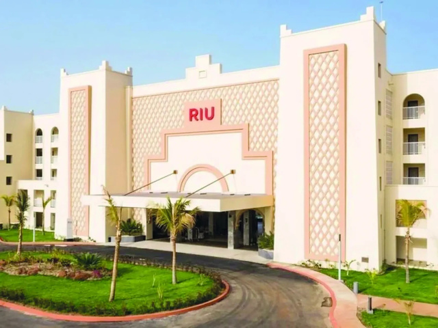 BRAQUAGE À L’HÔTEL RIU BAOBAB : SIX PRÉSUMÉS MALFAITEURS ARRÊTÉS