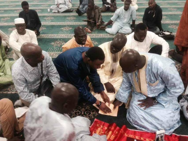 La délégation de la DSE Chine au grand Magal à Guàgzhou ( Chine ) La délégation de la DSE Chine au grand Magal à Guàgzhou ( Chine )