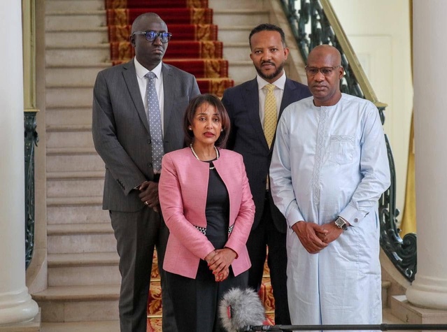 Le Pr de la République reçoit la vice-présidente de la fondation Susan Thompson Buffett. Le Pr de la République reçoit la vice-présidente de la fondation Susan Thompson Buffett.