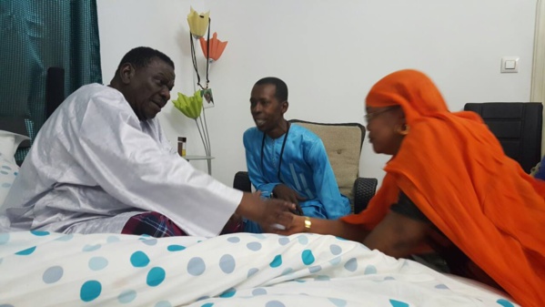 Le "Ziaar" du PDG de TSE/TRE Cheikh Amar et sa délégation chez Serigne Saliou Mbacké et chez Cheikh Béthio Thioune