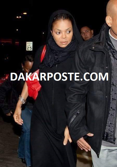 La soeur de feu Michael Jackson convertie à l'islam. Janet se nomme désormais Jannat Wissam