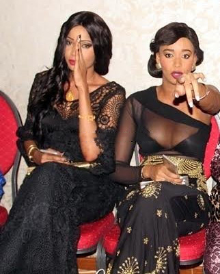 Les Paparazzi bannis par Adama et Assy, les deux nouvelles stars de la série un café n’aiment pas se Les Paparazzi bannis par Adama et Assy, les deux nouvelles stars de la série un café n’aiment pas se