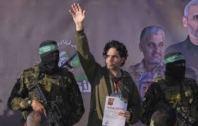 Le Hamas libère trois otages israéliens dans la bande de Gaza dont le Franco-israélien Ofer Kalderon Le Hamas libère trois otages israéliens dans la bande de Gaza dont le Franco-israélien Ofer Kalderon