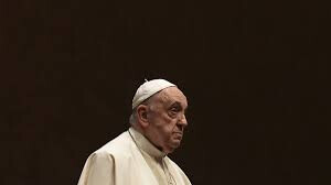 Le pape aux jeunes Ukrainiens : "Soyez patriotes, refusez la guerre, pardonnez" Le pape aux jeunes Ukrainiens : "Soyez patriotes, refusez la guerre, pardonnez"