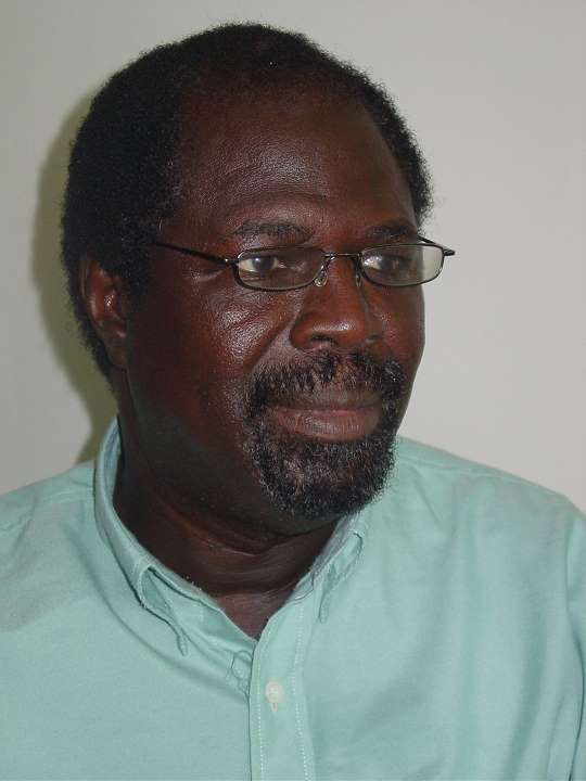 Deux pièges idéologiques au processus de démocratisation des États africains, et à la construction de l'Unité Africaine. Deux pièges idéologiques au processus de démocratisation des États africains, et à la construction de l'Unité Africaine.