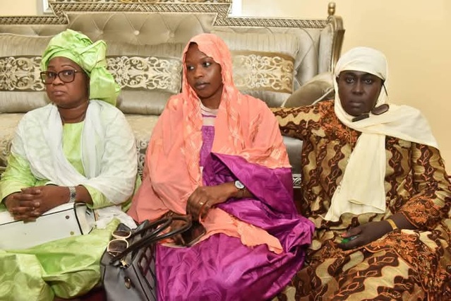 Magal de Porokhane- La réaction de l'ex maire de Dakar après son séjour chez Sokhna Bally, Serigne Moussa Nawél Mbacké... Magal de Porokhane- La réaction de l'ex maire de Dakar après son séjour chez Sokhna Bally, Serigne Moussa Nawél Mbacké...