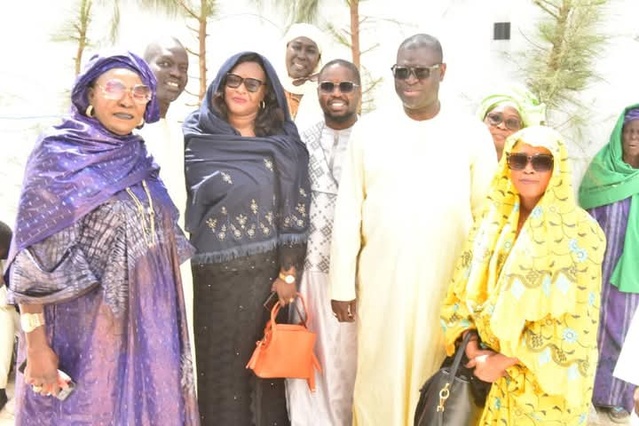 Magal de Porokhane- La réaction de l'ex maire de Dakar après son séjour chez Sokhna Bally, Serigne Moussa Nawél Mbacké... Magal de Porokhane- La réaction de l'ex maire de Dakar après son séjour chez Sokhna Bally, Serigne Moussa Nawél Mbacké...