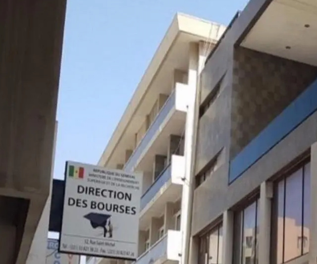 PAIEMENT DES BOURSES DES ÉTUDIANTS EN MASTER : LE DIRECTEUR DES BOURSES PROMET UN RÈGLEMENT DÈS LUNDI PAIEMENT DES BOURSES DES ÉTUDIANTS EN MASTER : LE DIRECTEUR DES BOURSES PROMET UN RÈGLEMENT DÈS LUNDI