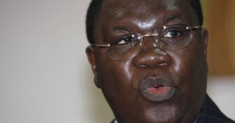 Voyage en Guinée : Macky fait le déplacement en compagnie de... Ousmane Ngom Voyage en Guinée : Macky fait le déplacement en compagnie de... Ousmane Ngom