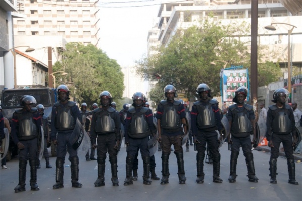 Impressionnant dispositif policier déployé sur le périmètre de la DIC; interdiction de circuler