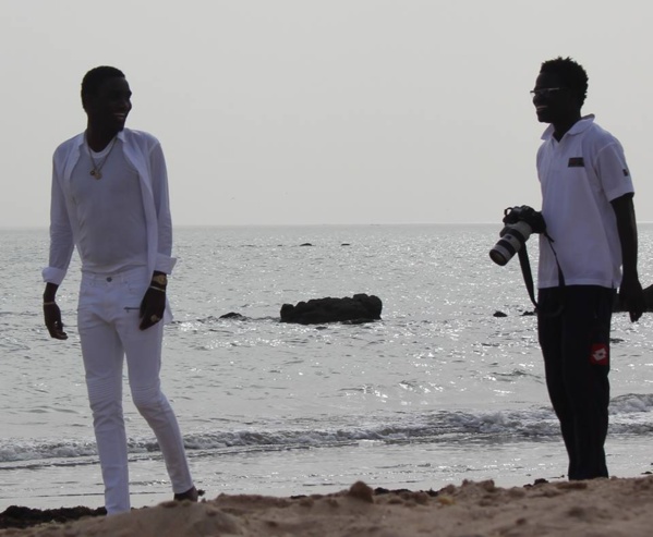(Photos) Waly Seck romantique dans un nouveau clip