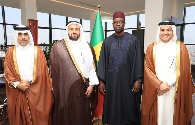 Le ministre d'Etat aux Affaires étrangères du Qatar  et le PDG de China energy international Group reçus par le Pm
