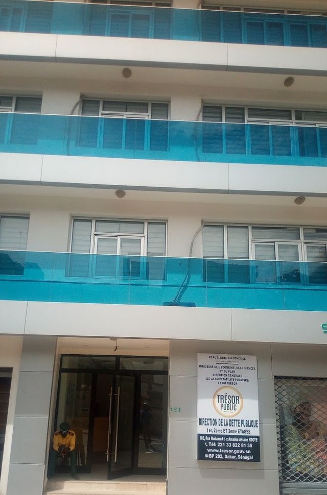 Cet autre immeuble appartenant à Tahirou Sarr - Encore une preuve de la mainmise sur le foncier! Cet autre immeuble appartenant à Tahirou Sarr - Encore une preuve de la mainmise sur le foncier!