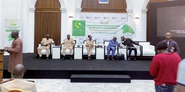 Administration Publique: Le nouveau gouvernement s’engage dans la réforme du service public Administration Publique: Le nouveau gouvernement s’engage dans la réforme du service public