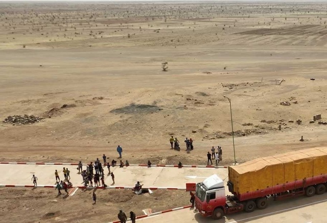 Crise de migrants Mauritanie-Mali : Fermeture temporaire du poste-frontière de Gougui-Zémal Crise de migrants Mauritanie-Mali : Fermeture temporaire du poste-frontière de Gougui-Zémal