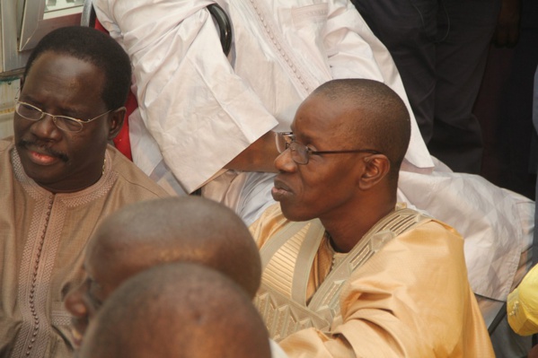 Quand toute la République se retrouve au mariage de la fille de l'Inspecteur au Trésor, Mamadou Bocoum avec le fils de Serigne Mbacké Ndiaye! Quand toute la République se retrouve au mariage de la fille de l'Inspecteur au Trésor, Mamadou Bocoum avec le fils de Serigne Mbacké Ndiaye!