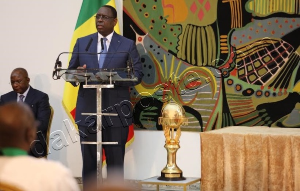 MACKY SALL ÉLÈVE LES LIONNES DU BASKETBALL AU RANG D’OFFICIERS DE L’ORDRE NATIONAL DU LION MACKY SALL ÉLÈVE LES LIONNES DU BASKETBALL AU RANG D’OFFICIERS DE L’ORDRE NATIONAL DU LION