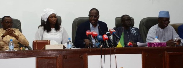 Le Front pour la Défense de la Démocratie et de la République dénonce l’instrumentalisation de la justice par le nouveau régime Le Front pour la Défense de la Démocratie et de la République dénonce l’instrumentalisation de la justice par le nouveau régime