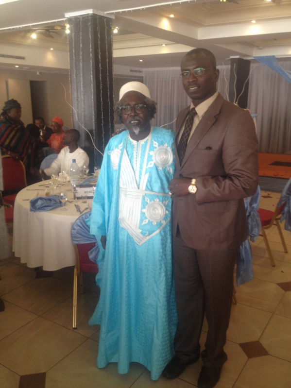 Notre confrère Boubacar Kambel Dieng à côté du doyen Ndour Notre confrère Boubacar Kambel Dieng à côté du doyen Ndour