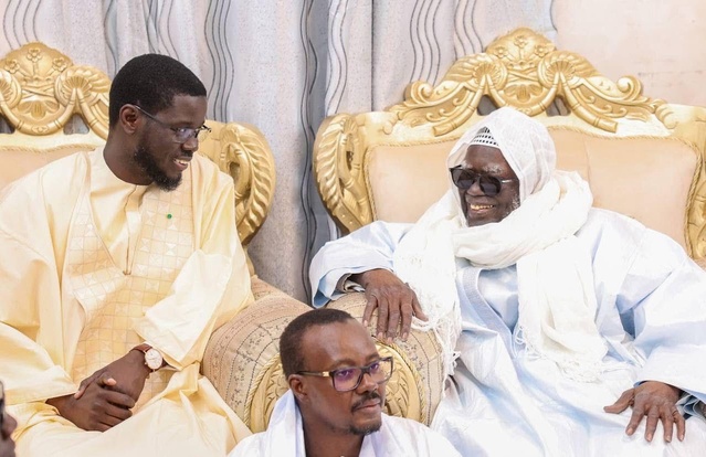 Revivez en images la visite du Président de la République à Touba et à Darou Mouhty ce samedi. Revivez en images la visite du Président de la République à Touba et à Darou Mouhty ce samedi.