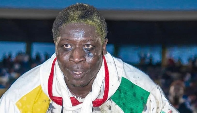 Condamné récemment à une peine d’emprisonnement ferme , le lutteur Pokola Balde , rattrapé par un autre cas, encore extrait de sa cellule Condamné récemment à une peine d’emprisonnement ferme , le lutteur Pokola Balde , rattrapé par un autre cas, encore extrait de sa cellule