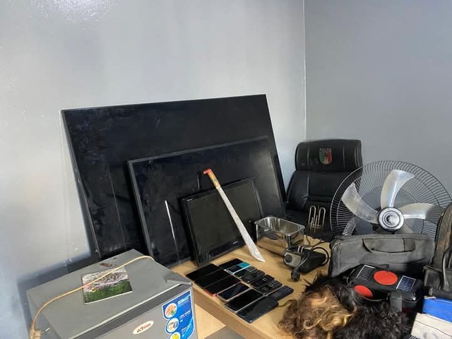 Parcelles Assainies- Un gang de cambrioleurs tombe ! Parcelles Assainies- Un gang de cambrioleurs tombe !