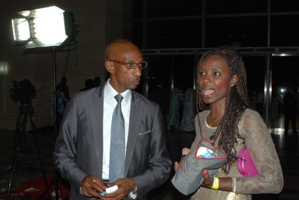 "Kamou Seck" Quel est le role de cet homme au près de Youssou Ndour ? "Kamou Seck" Quel est le role de cet homme au près de Youssou Ndour ?