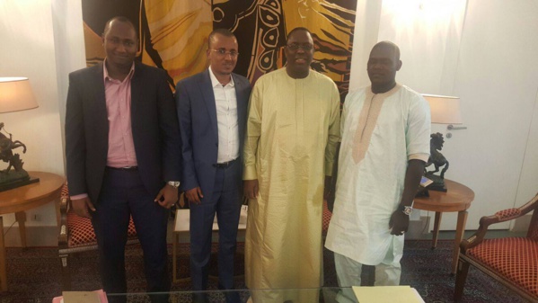 Que peut bien peaufiner Macky Sall en recevant des jeunes du Gabon? Que peut bien peaufiner Macky Sall en recevant des jeunes du Gabon?