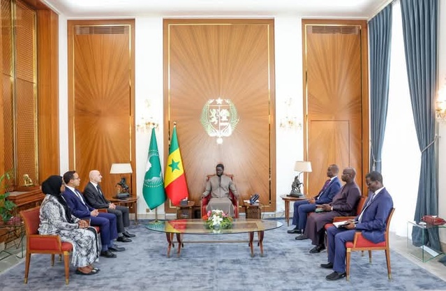 Le chef de mission du FMI pour le Sénégal reçu par le Pr Diomaye Faye Le chef de mission du FMI pour le Sénégal reçu par le Pr Diomaye Faye