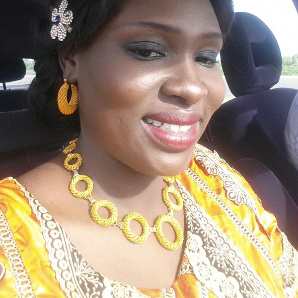 Le mariage réussit apparemment à notre consoeur Ndèye Awa Lô, ex de Walf Grand Place! Le mariage réussit apparemment à notre consoeur Ndèye Awa Lô, ex de Walf Grand Place!