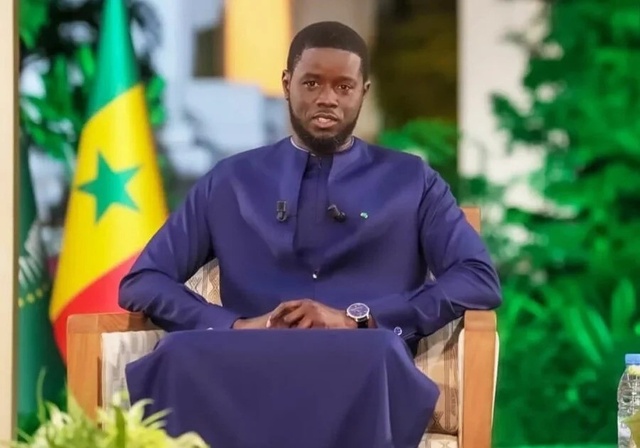En sus du traditionnel discours de ce soir, le Président Bassirou Diomaye Faye face à la presse demain En sus du traditionnel discours de ce soir, le Président Bassirou Diomaye Faye face à la presse demain