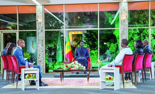 Série de réformes, renforcement des pouvoirs du Premier ministre Série de réformes, renforcement des pouvoirs du Premier ministre