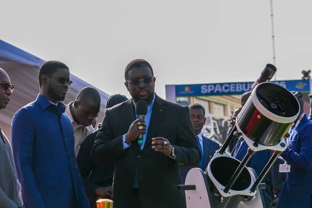 La réaction du Pr Diomaye Faye après le lancement officiel de la 2ème édition de la Caravane nationale de l’espace La réaction du Pr Diomaye Faye après le lancement officiel de la 2ème édition de la Caravane nationale de l’espace