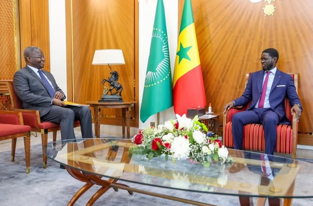 Le président de la Commission de l’Union économique et monétaire ouest-africaine (UEMOA) reçu par le Pr Diomaye Faye 