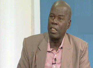 Mame Less Camara: Wade président de chantiers, de réalisations, Macky Sall a peu de chance de faire autant Mame Less Camara: Wade président de chantiers, de réalisations, Macky Sall a peu de chance de faire autant