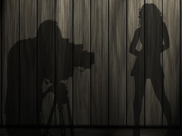 Menaces, chantage, atteinte aux bonnes mœurs : C'est la fin pour S. Touré qui photographiait de jeunes filles nues avant de les faire chanter Menaces, chantage, atteinte aux bonnes mœurs : C'est la fin pour S. Touré qui photographiait de jeunes filles nues avant de les faire chanter