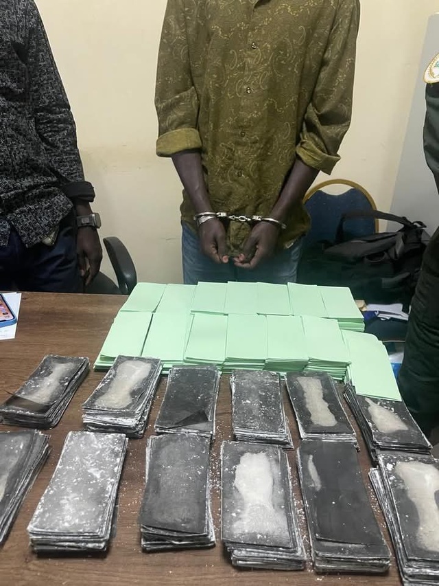 Plus de milliards 744 millions de francs CFA en billets noirs saisis par la Douane Plus de milliards 744 millions de francs CFA en billets noirs saisis par la Douane