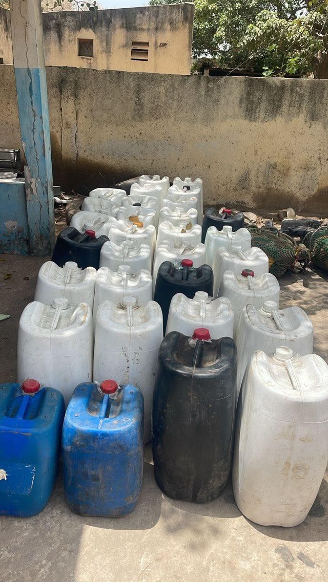 Lutte contre l'émigration irrégulière: arrestations et saisie de matériels par la Gendarmerie à Mbour Lutte contre l'émigration irrégulière: arrestations et saisie de matériels par la Gendarmerie à Mbour