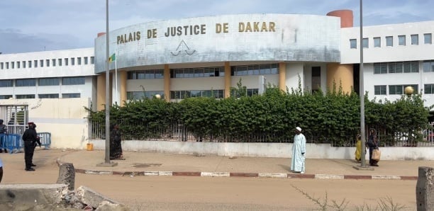 Affaire fonds Force Covid-19 : L’ex-DAGE du ministère de la Famille, Djiby Diakhaté, cautionne 62 millions F CFA et un titre de propriété expertisé à 26 millions F CFA Affaire fonds Force Covid-19 : L’ex-DAGE du ministère de la Famille, Djiby Diakhaté, cautionne 62 millions F CFA et un titre de propriété expertisé à 26 millions F CFA
