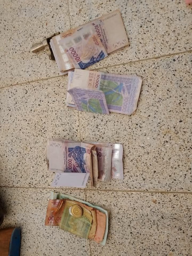 Lutte contre l’insécurité : un vaste réseau de trafic d’armes démantelé à Nguéniène dans la région de Thiès Lutte contre l’insécurité : un vaste réseau de trafic d’armes démantelé à Nguéniène dans la région de Thiès