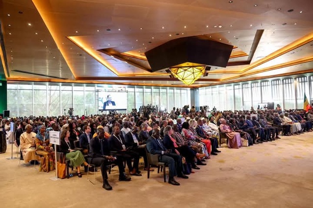 Le Président de la République, Bassirou Diomaye Faye, a présidé la cérémonie d’ouverture de la 4e Conférence sociale sur l’emploi Le Président de la République, Bassirou Diomaye Faye, a présidé la cérémonie d’ouverture de la 4e Conférence sociale sur l’emploi