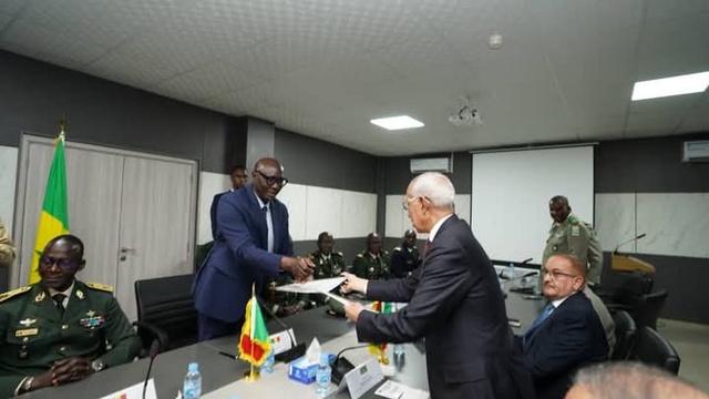 LE GENERAL (2S) BIRAME DIOP, MINISTRE DES FORCES ARMÉES ET LE CEMGA EN VISITE EN REPUBLIQUE ISLAMIQUE DE MAURITANIE