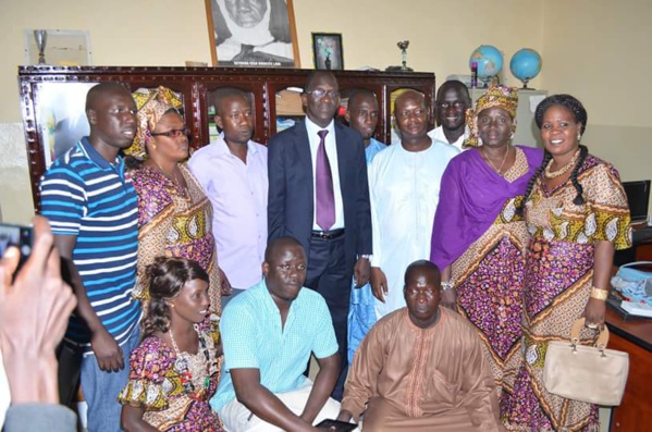 Quelques images de la remise des clefs de l'école Diamalaye de Yoff Quelques images de la remise des clefs de l'école Diamalaye de Yoff