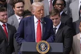 États-Unis: Trump dévoile un projet de budget d'austérité ultra-conservateur et sécuritaire pour 2026 États-Unis: Trump dévoile un projet de budget d'austérité ultra-conservateur et sécuritaire pour 2026