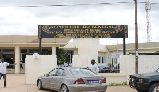 Détention et mise en circulation de faux billets de banque- Un individu tombe à Touba avec plus de ...six (06) liasses de mille (1000) dollars falsifiées 
