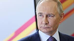 Vladimir Poutine espère "qu'il ne sera pas nécessaire" d'utiliser des armes nucléaires en Ukraine Vladimir Poutine espère "qu'il ne sera pas nécessaire" d'utiliser des armes nucléaires en Ukraine
