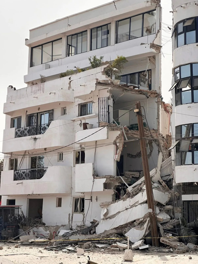 Effondrement d’un immeuble à Ngor Effondrement d’un immeuble à Ngor