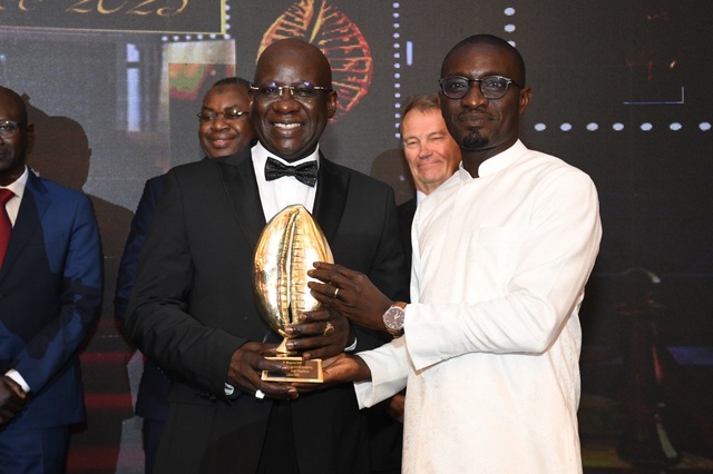 20ème édition des " Cauris d’or "- Président Mbagnick Diop accède à l’Excellence et veut... aller plus loin !Il 20ème édition des " Cauris d’or "- Président Mbagnick Diop accède à l’Excellence et veut... aller plus loin !Il